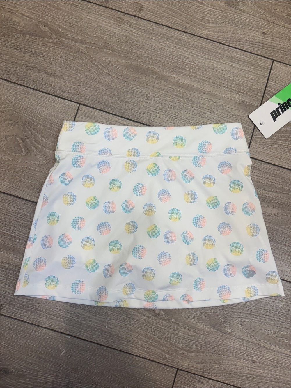 NWT. Prince White Skort size 8-9